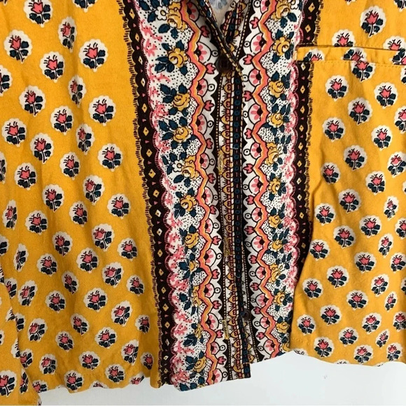 Urban Outfitters Yellow Flutter Sleeve Crop Blouse - Picture 9 of 10